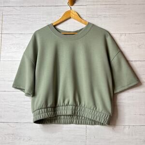 Yogalicious Top Womens Size XL Light Sage Green Scuba Lanston Short Sleeve